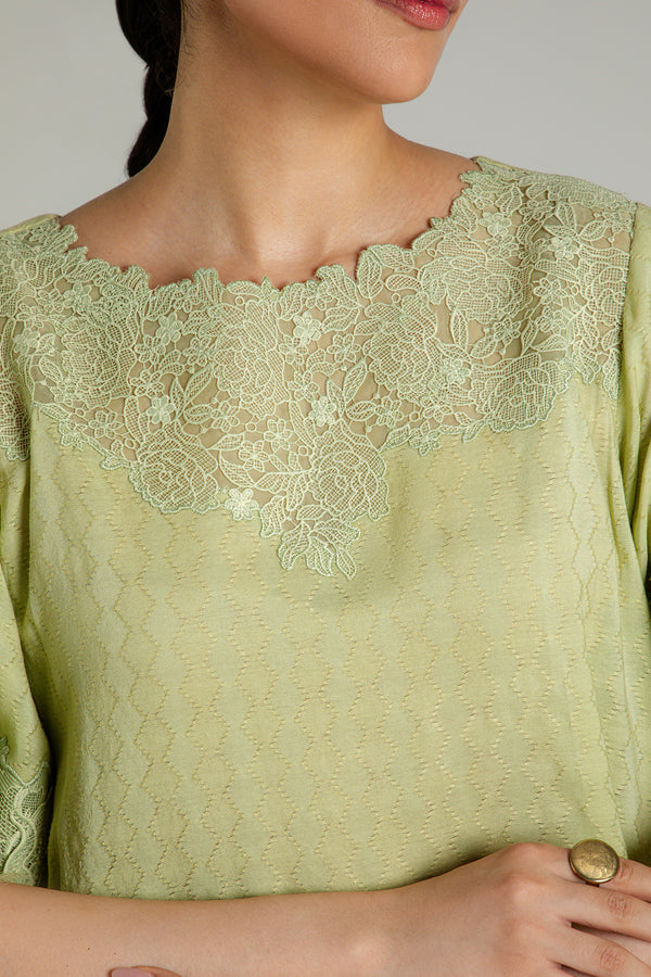 Pistachio Bloom
